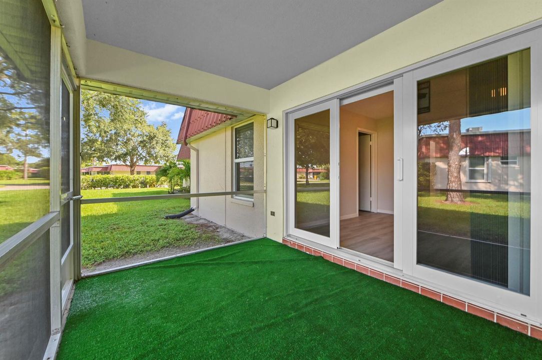 22 patio 03