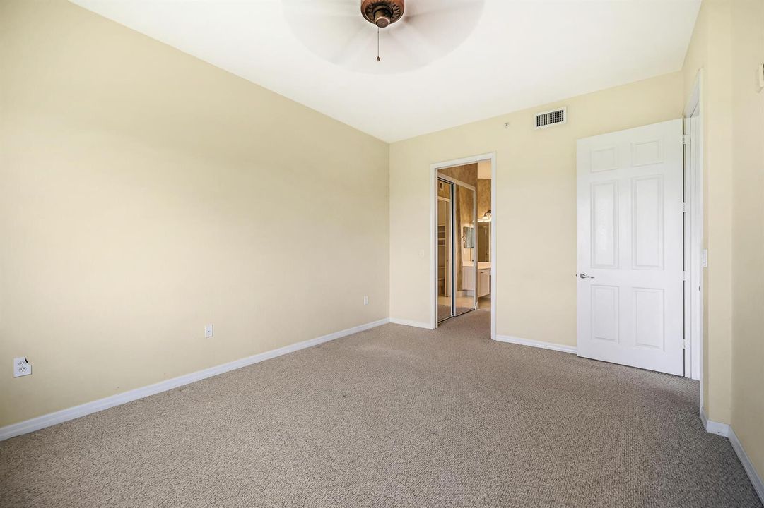 Primary bdrm without staging