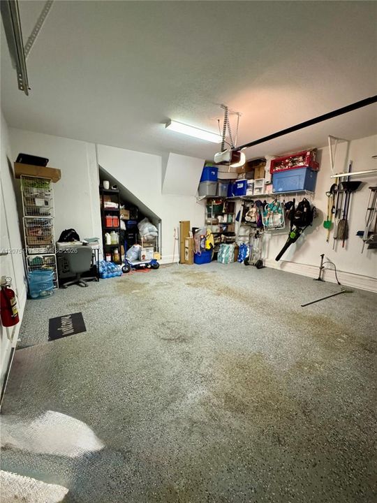For Rent: $3,750 (3 beds, 2 baths, 1560 Square Feet)