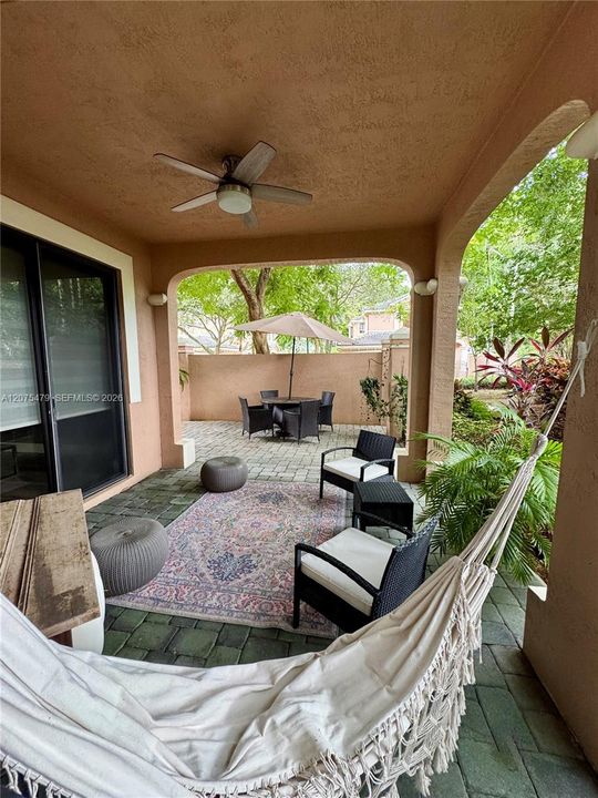 For Rent: $3,750 (3 beds, 2 baths, 1560 Square Feet)