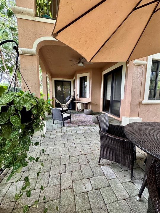 For Rent: $3,750 (3 beds, 2 baths, 1560 Square Feet)