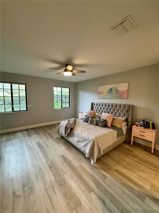 For Rent: $3,750 (3 beds, 2 baths, 1560 Square Feet)