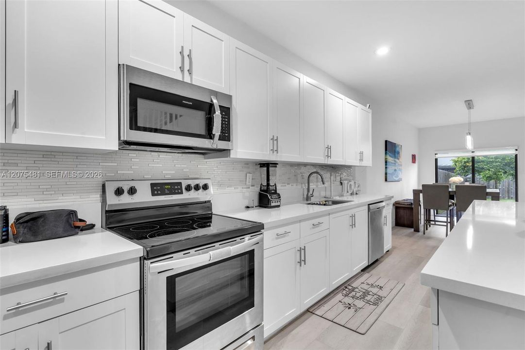 For Sale: $469,999 (3 beds, 2 baths, 1772 Square Feet)