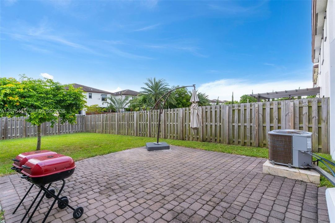 For Sale: $469,999 (3 beds, 2 baths, 1772 Square Feet)
