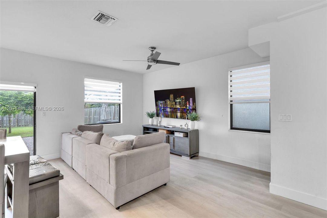For Sale: $469,999 (3 beds, 2 baths, 1772 Square Feet)