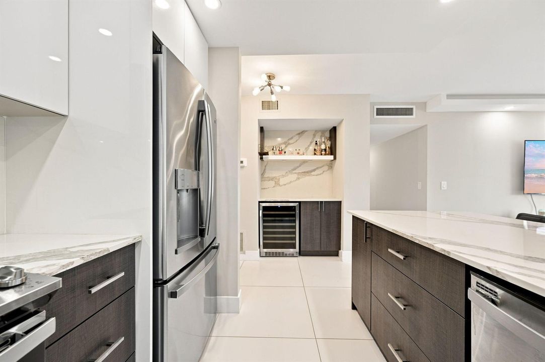 14-web-or-mls-340-sunset-dr-405
