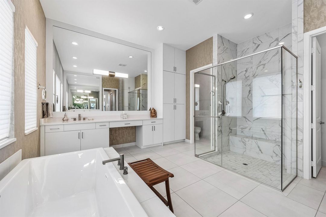 Frameless Shower Enclosure