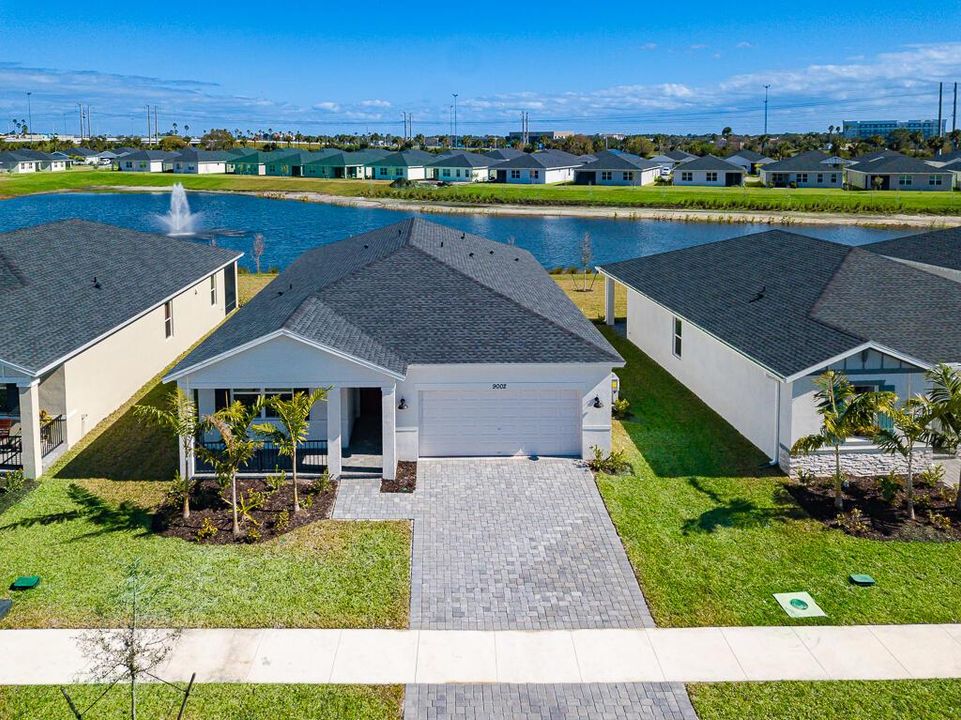 9002 Dahlia Circle-34