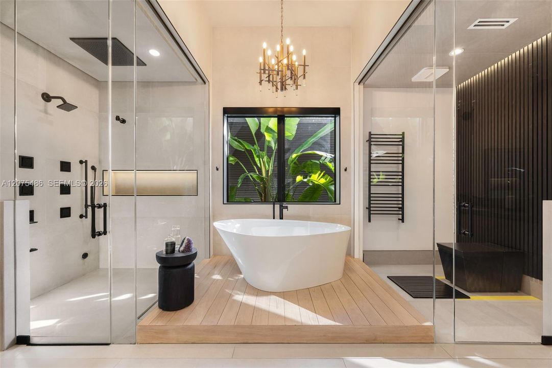 For Sale: $3,599,000 (5 beds, 5 baths, 3781 Square Feet)
