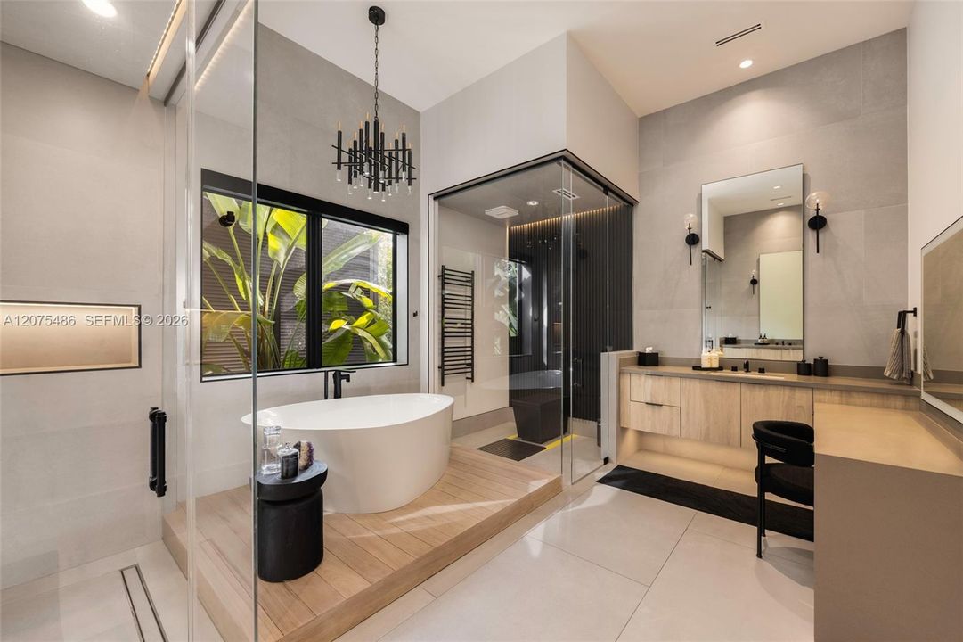 For Sale: $3,599,000 (5 beds, 5 baths, 3781 Square Feet)