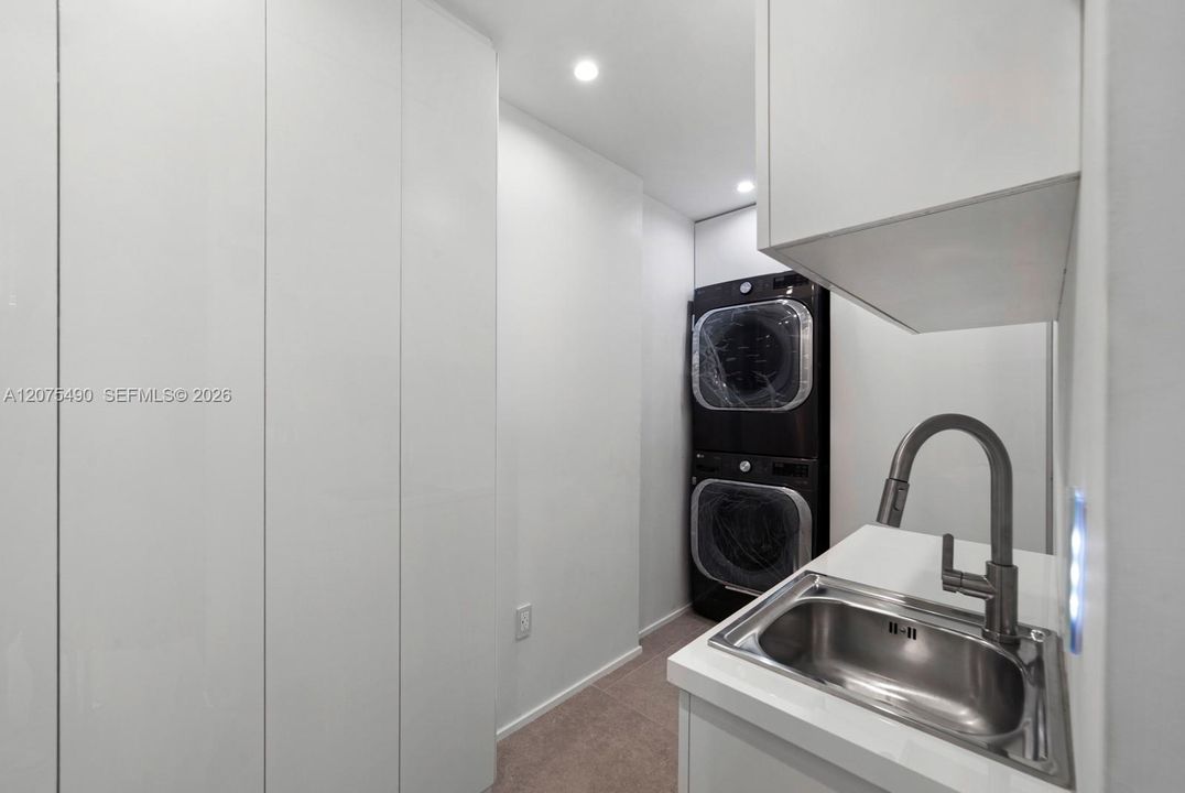 En Venta: $7,200,000 (5 camas, 5 baños, 3167 Pies cuadrados)