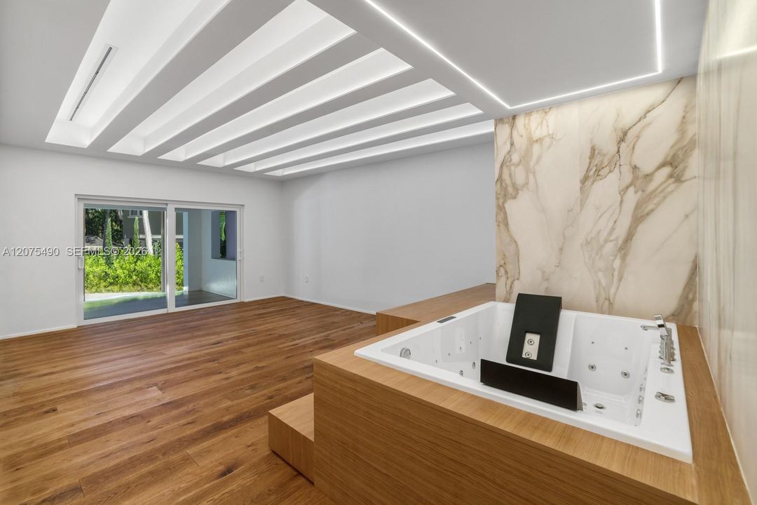 En Venta: $7,200,000 (5 camas, 5 baños, 3167 Pies cuadrados)