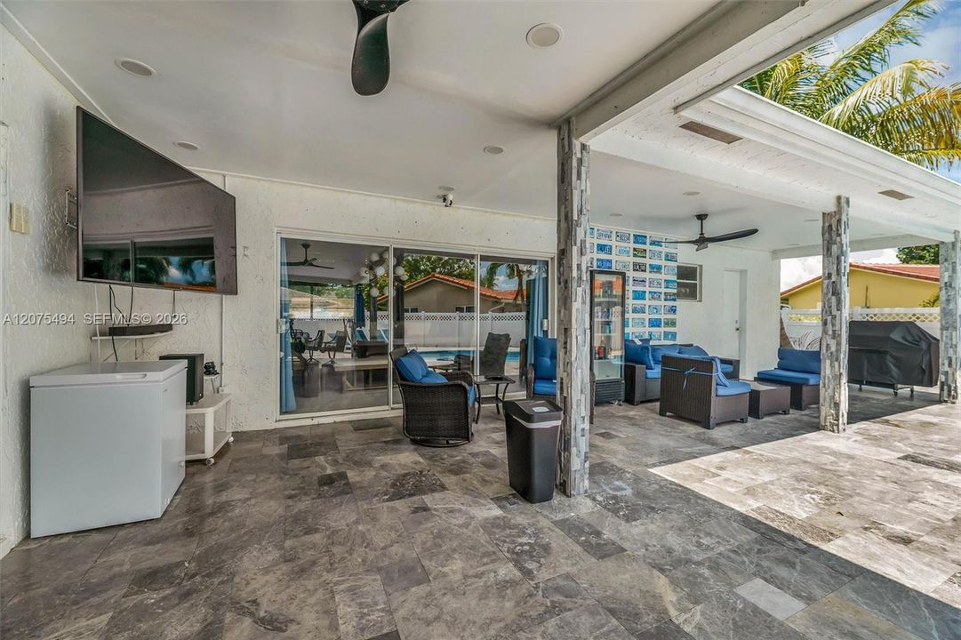 На продажу: $810,000 (4 спален, 2 ванн, 2532 Квадратных фут)
