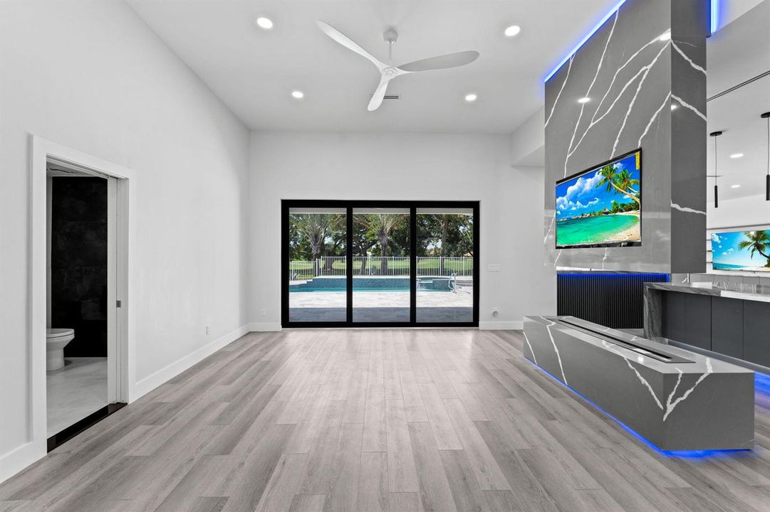 21-web-or-mls-A7405357