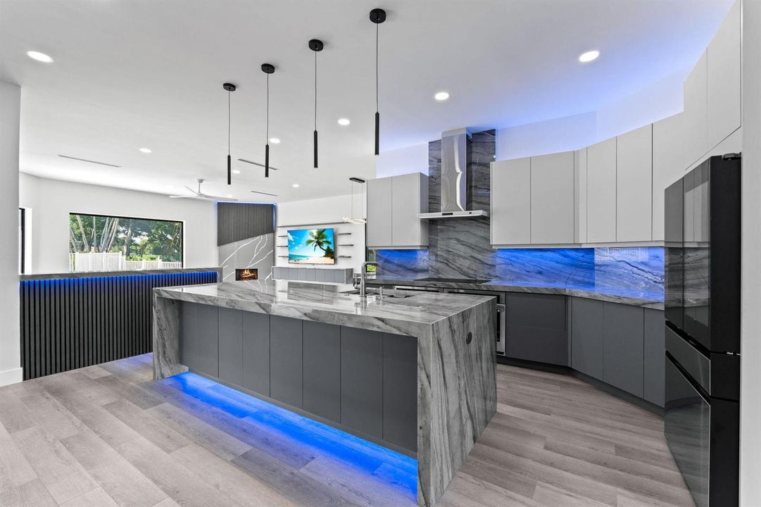 24-web-or-mls-A7405378