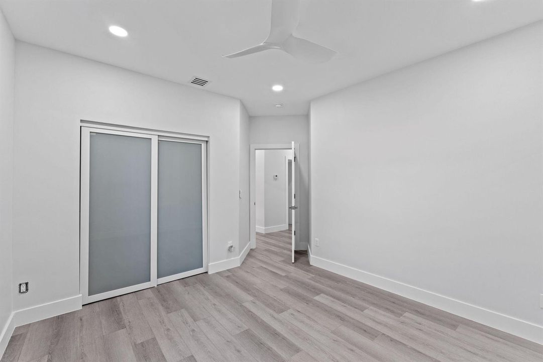 48-web-or-mls-A7405258