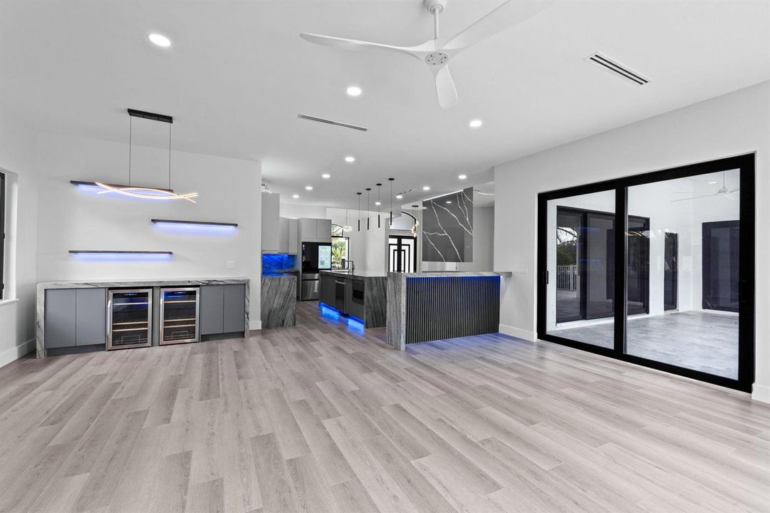 35-web-or-mls-A7405420