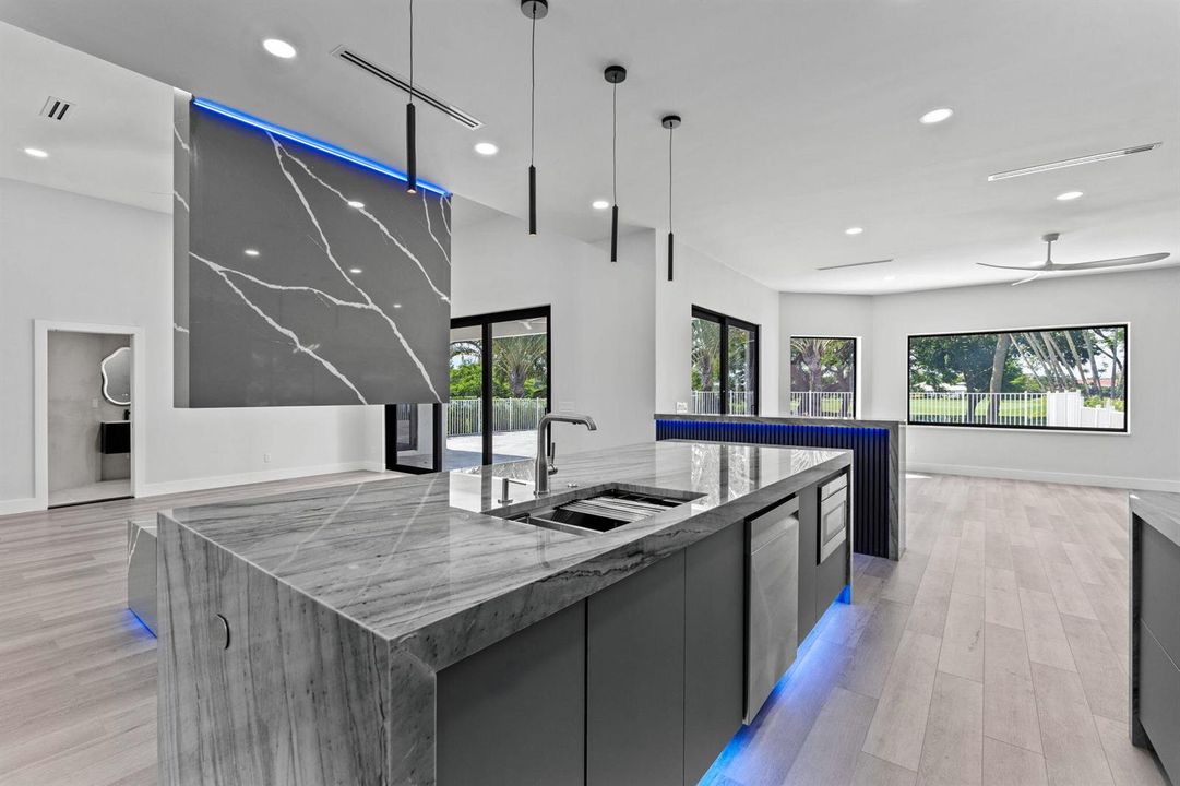 29-web-or-mls-A7405402