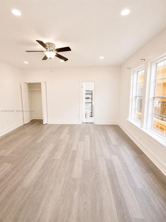 For Rent: $1,800 (0 beds, 1 baths, 477 Square Feet)