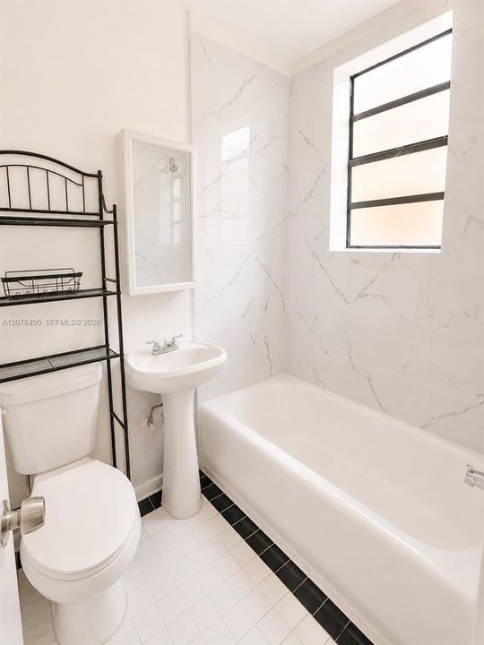 For Rent: $1,800 (0 beds, 1 baths, 477 Square Feet)