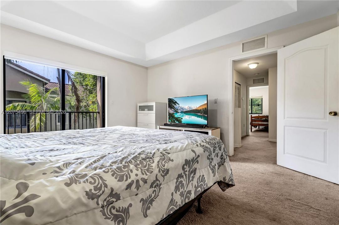 For Sale: $349,000 (3 beds, 2 baths, 1383 Square Feet)