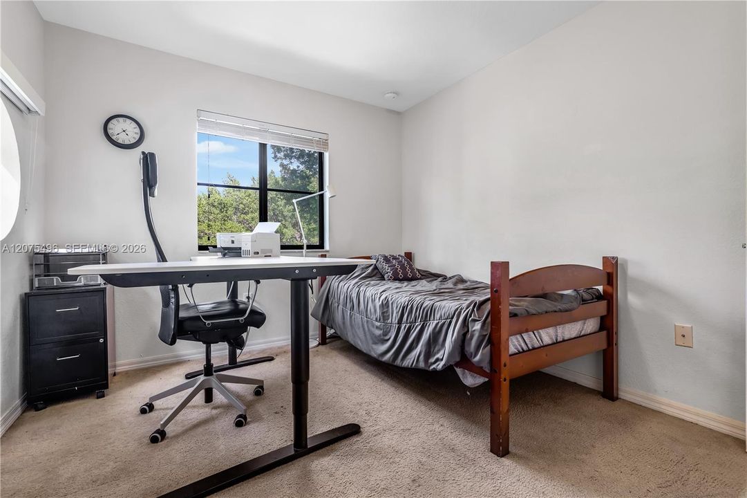 For Sale: $349,000 (3 beds, 2 baths, 1383 Square Feet)