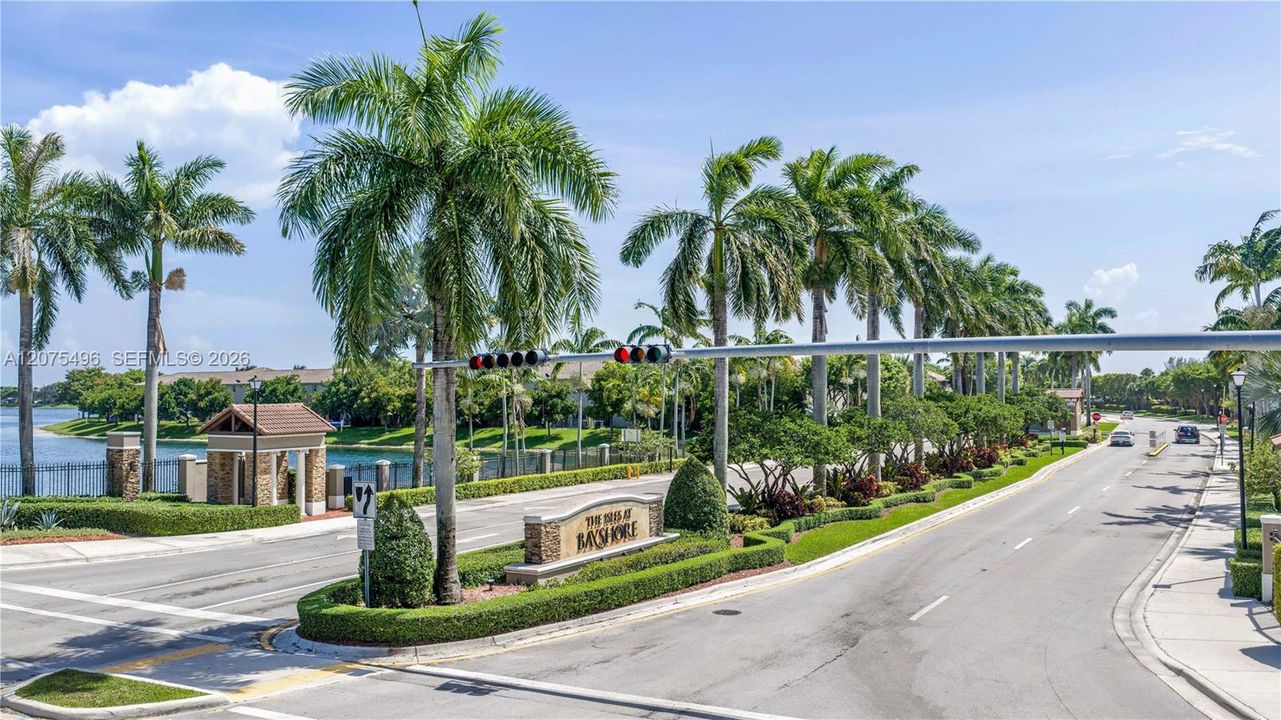 For Sale: $349,000 (3 beds, 2 baths, 1383 Square Feet)