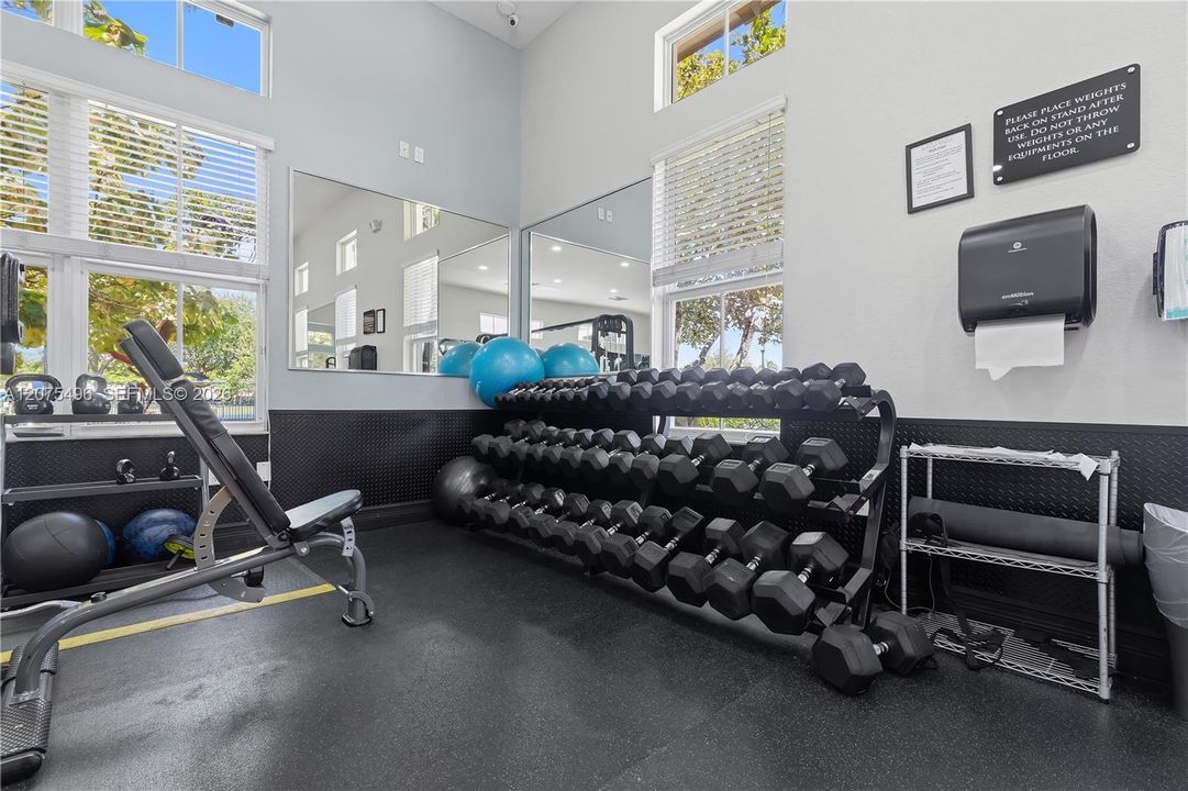 For Sale: $349,000 (3 beds, 2 baths, 1383 Square Feet)