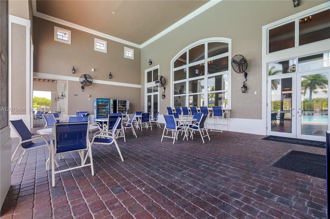 For Sale: $349,000 (3 beds, 2 baths, 1383 Square Feet)