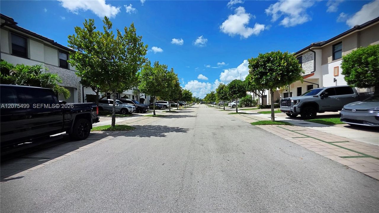 For Sale: $669,000 (4 beds, 3 baths, 1908 Square Feet)
