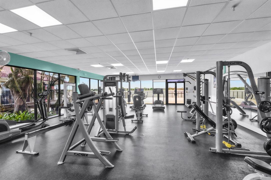 116 Lake Emerald Dr u101-28