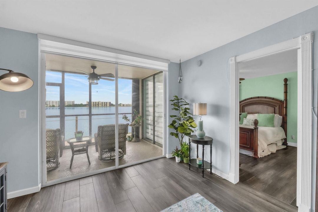 116 Lake Emerald Dr u101-18