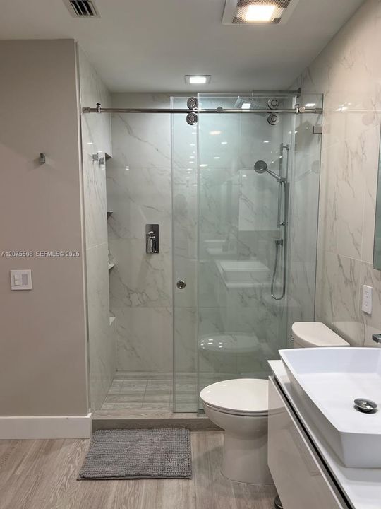 For Sale: $2,000,000 (2 beds, 2 baths, 1945 Square Feet)