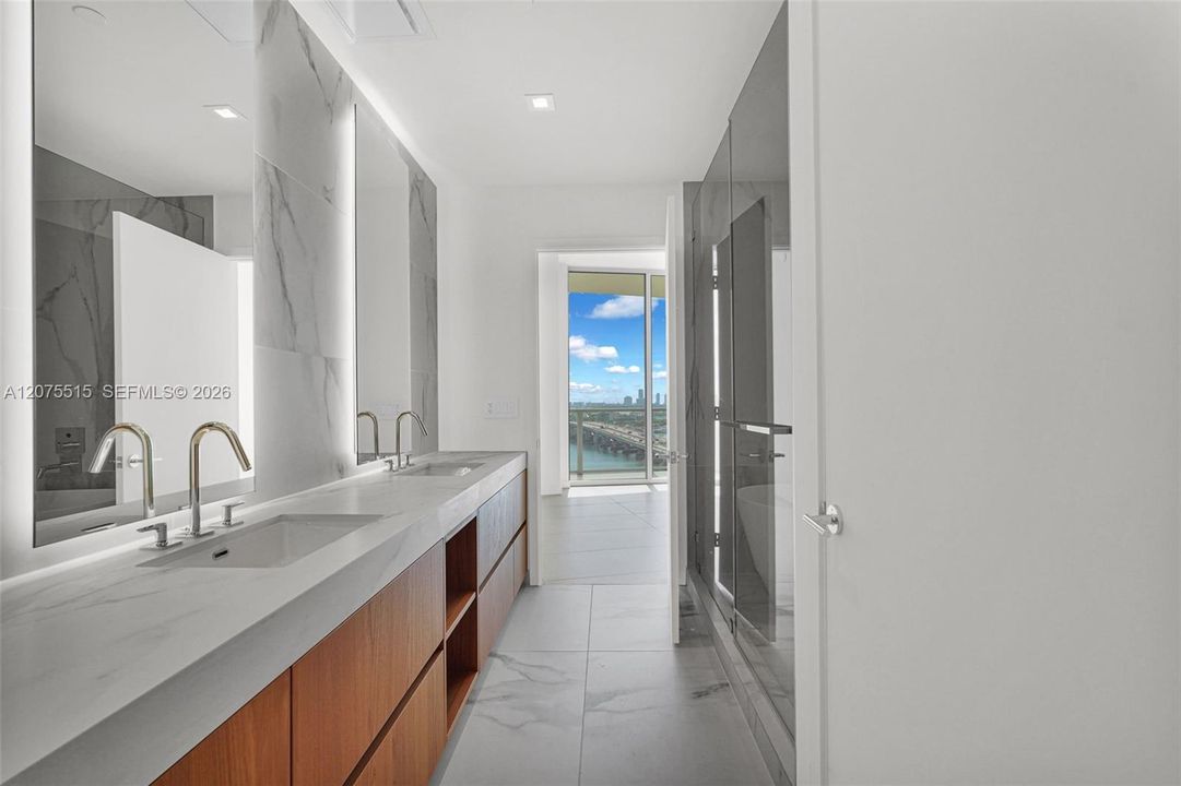 En Venta: $2,295,000 (2 camas, 2 baños, 1362 Pies cuadrados)