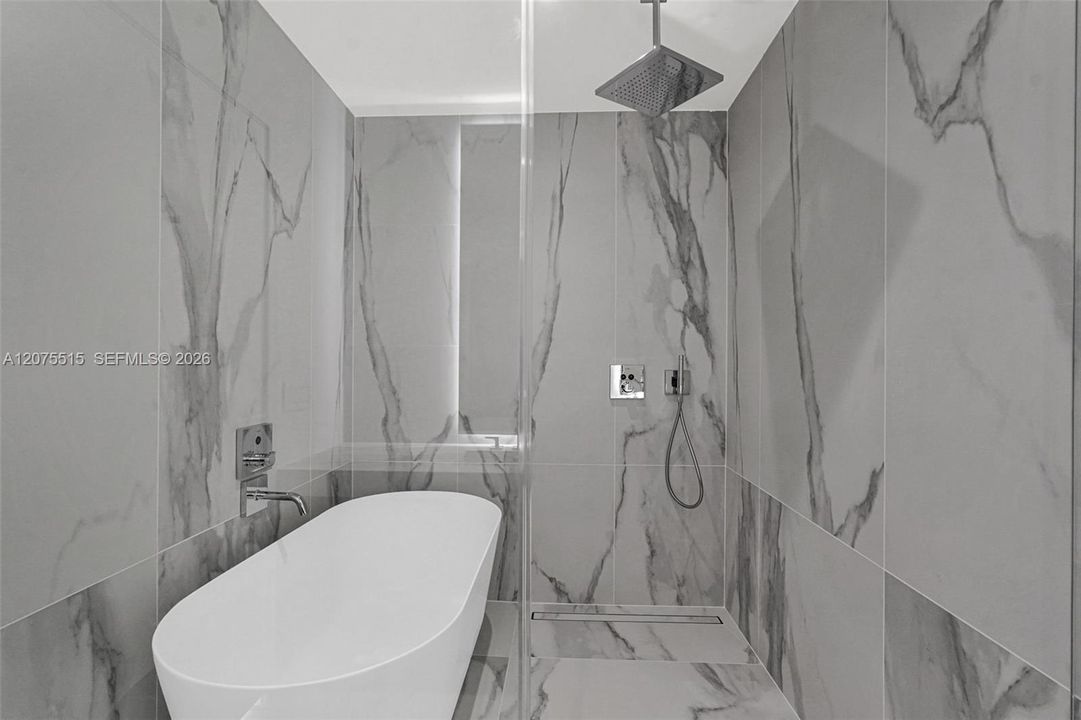 En Venta: $2,295,000 (2 camas, 2 baños, 1362 Pies cuadrados)