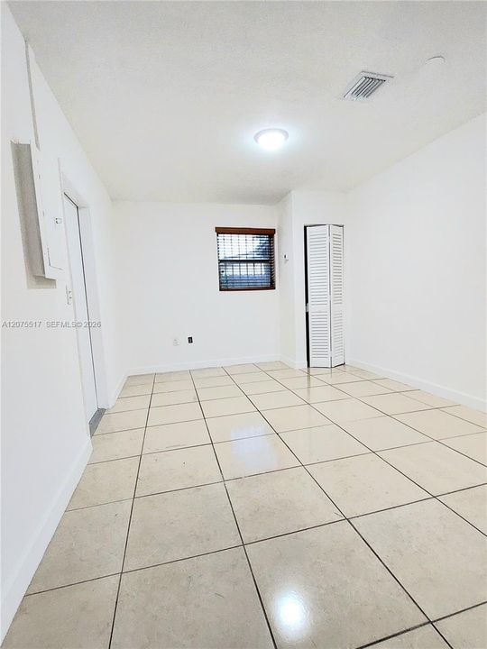 В аренду: $1,900 (1 спален, 1 ванн, 1354 Квадратных фут)