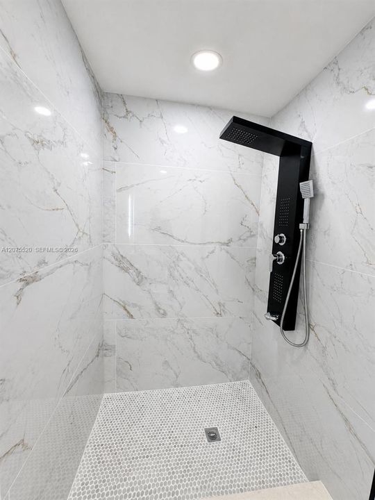 En Venta: $770,000 (0 camas, 0 baños, 1480 Pies cuadrados)