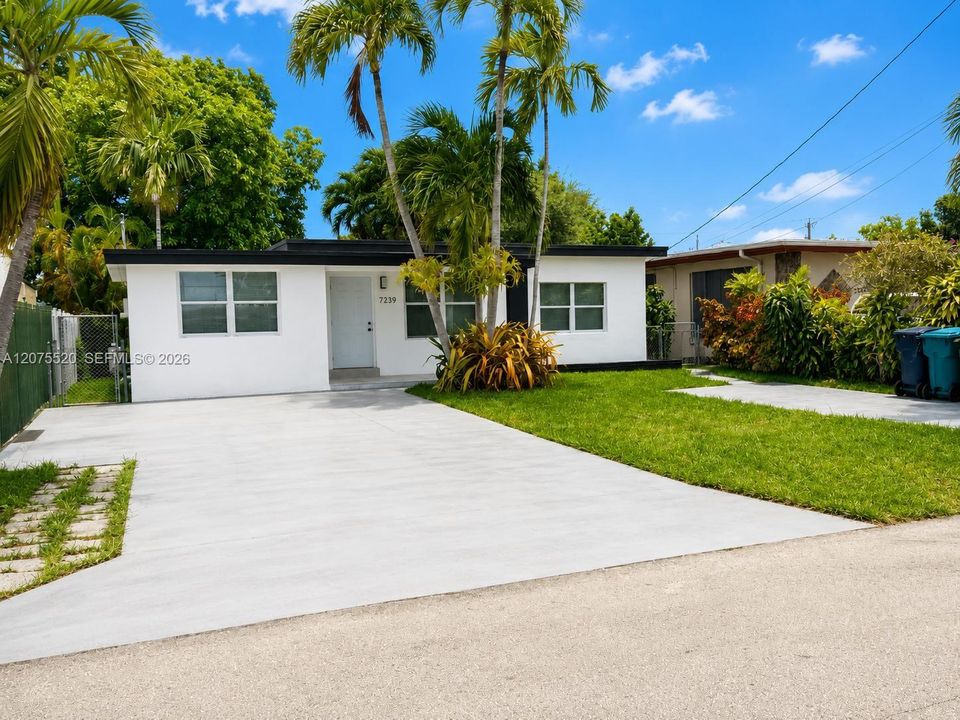 En Venta: $770,000 (0 camas, 0 baños, 1480 Pies cuadrados)