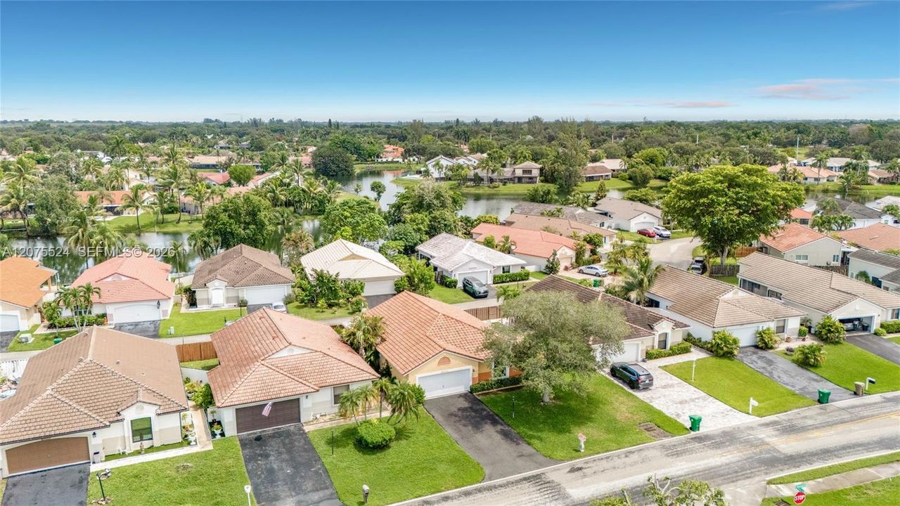 For Rent: $3,000 (2 beds, 2 baths, 1178 Square Feet)
