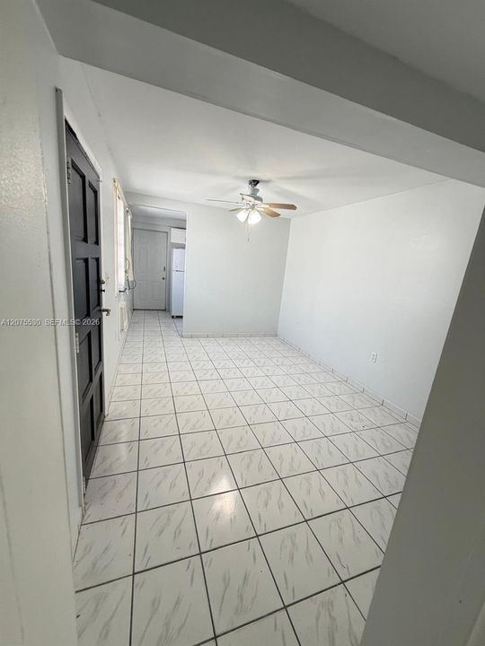 В аренду: $1,750 (1 спален, 1 ванн, 400 Квадратных фут)