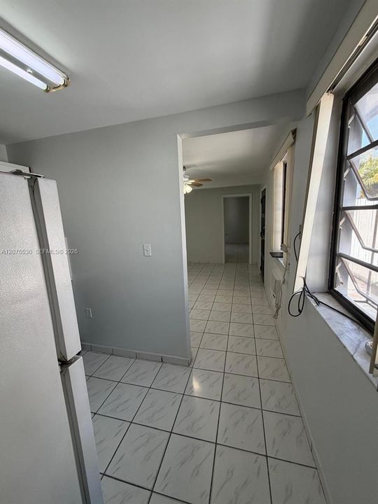 В аренду: $1,750 (1 спален, 1 ванн, 400 Квадратных фут)