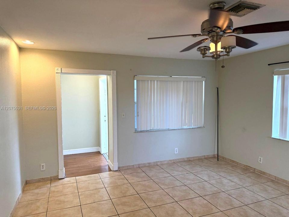 For Rent: $2,700 (2 beds, 2 baths, 2086 Square Feet)