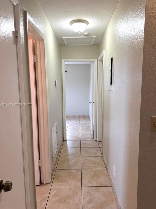 For Rent: $2,700 (2 beds, 2 baths, 2086 Square Feet)