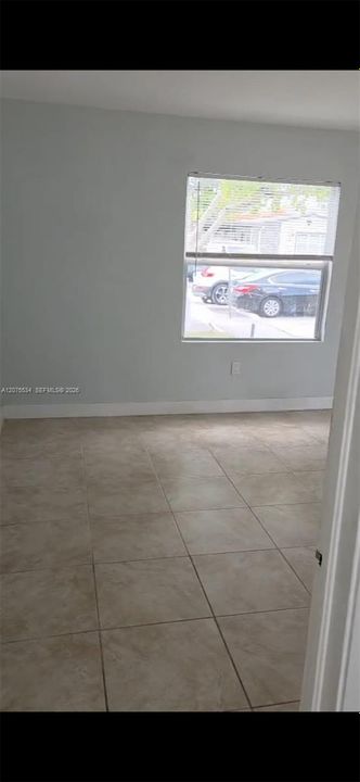 For Rent: $1,700 (1 beds, 1 baths, 651 Square Feet)