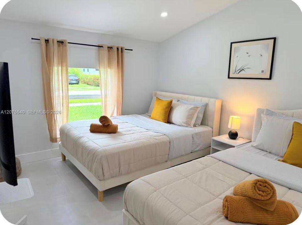 For Rent: $4,950 (3 beds, 2 baths, 0 Square Feet)