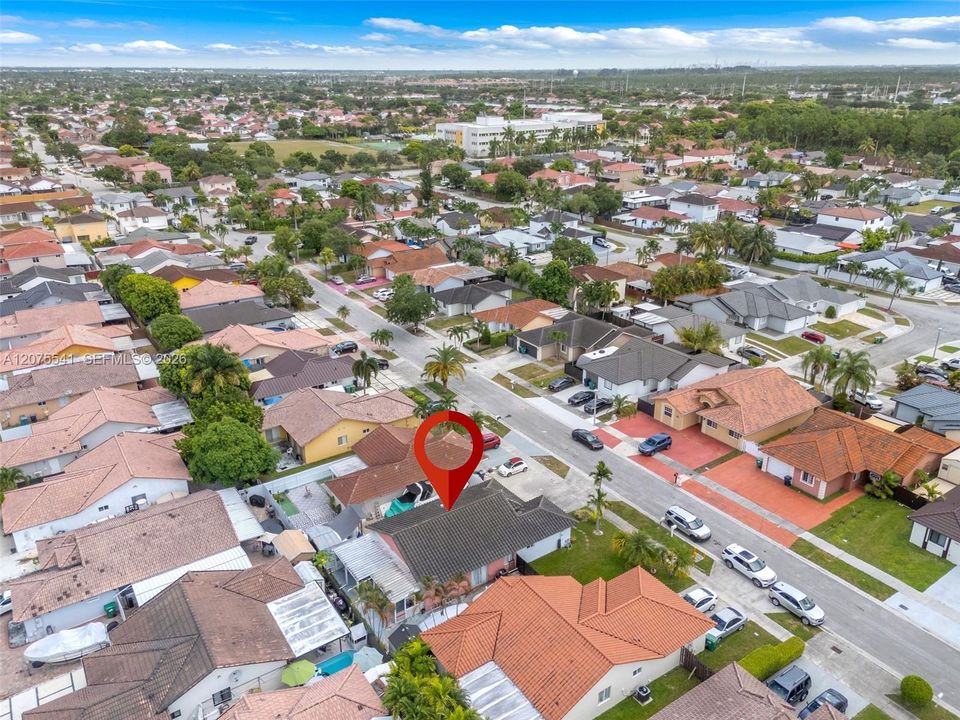 На продажу: $560,000 (3 спален, 2 ванн, 1335 Квадратных фут)
