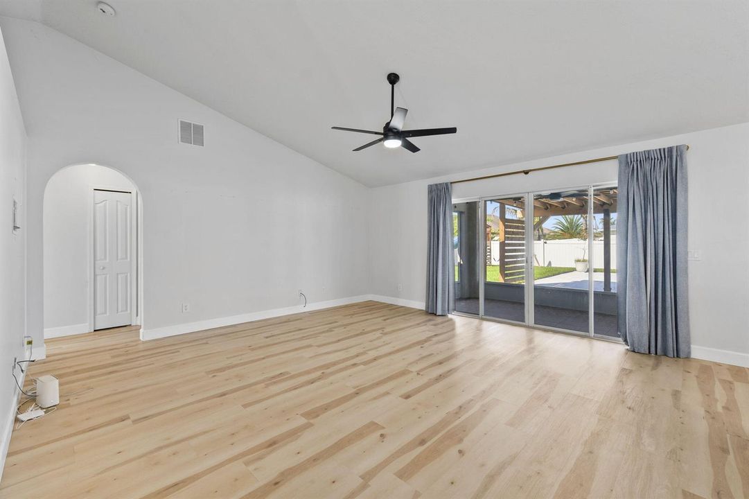 7-web-or-mls-DSC03682