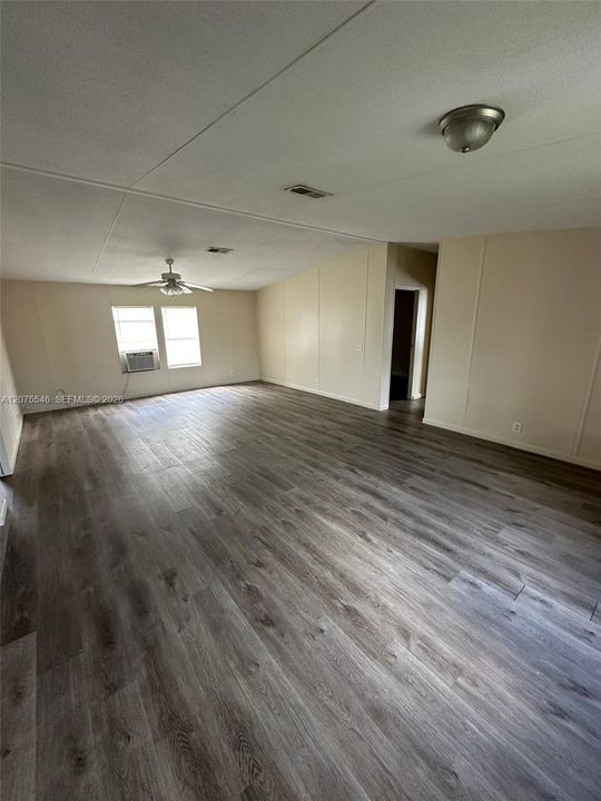 En Renta: $2,295 (3 camas, 2 baños, 1512 Pies cuadrados)