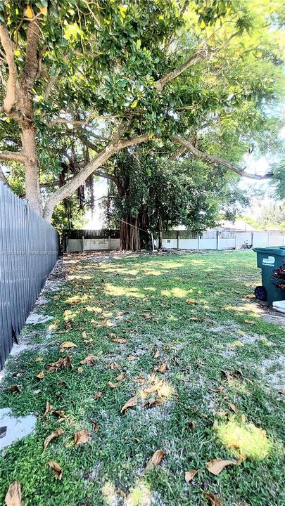 出租: $2,200 (2 贝兹, 1 浴室, 1200 平方英尺)