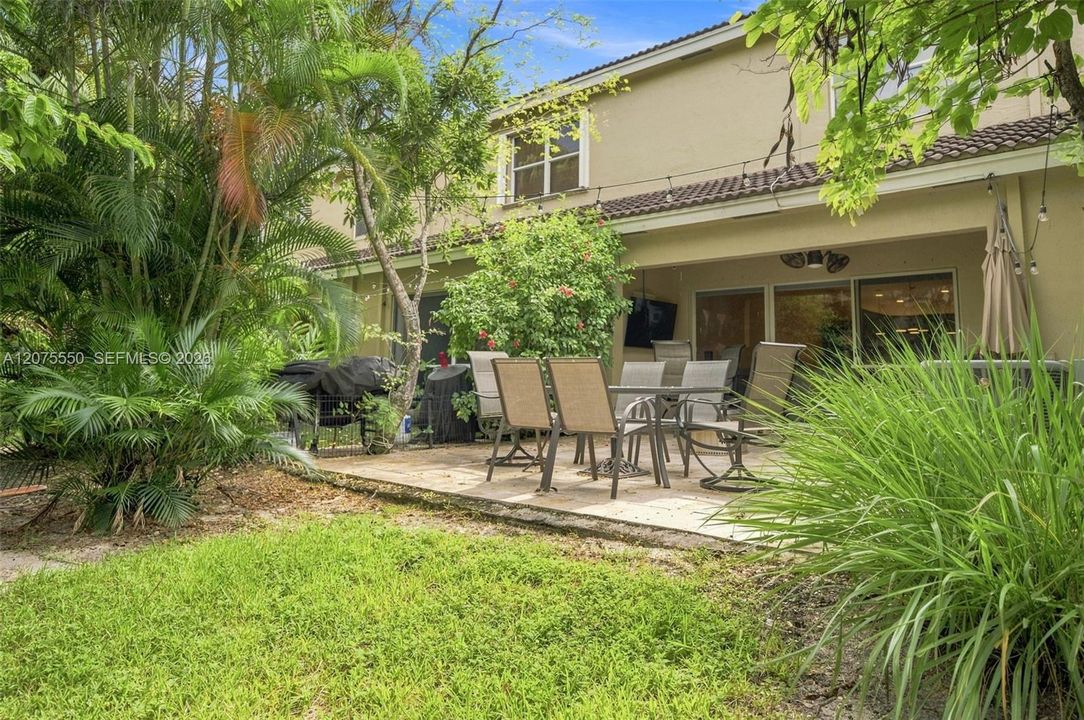 For Rent: $2,900 (2 beds, 2 baths, 1338 Square Feet)